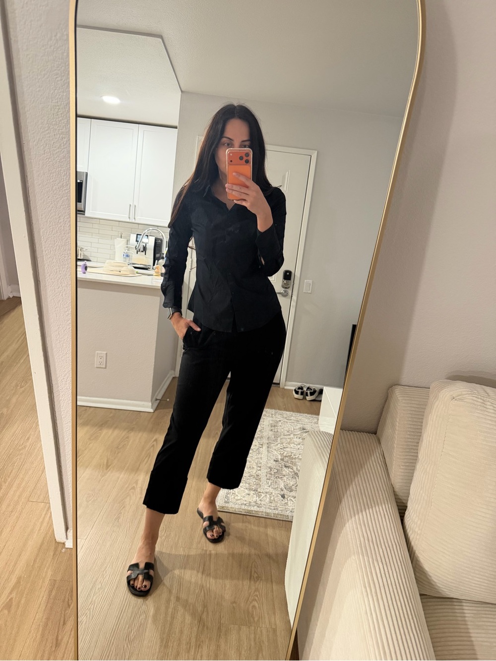 Classic Black Cropped Women’s Pants and t shirt